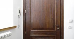 Portone mercantile 2 in legno su misura